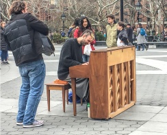 20180330 IMG_8343 IPHONE musicians in washingtons sq sm